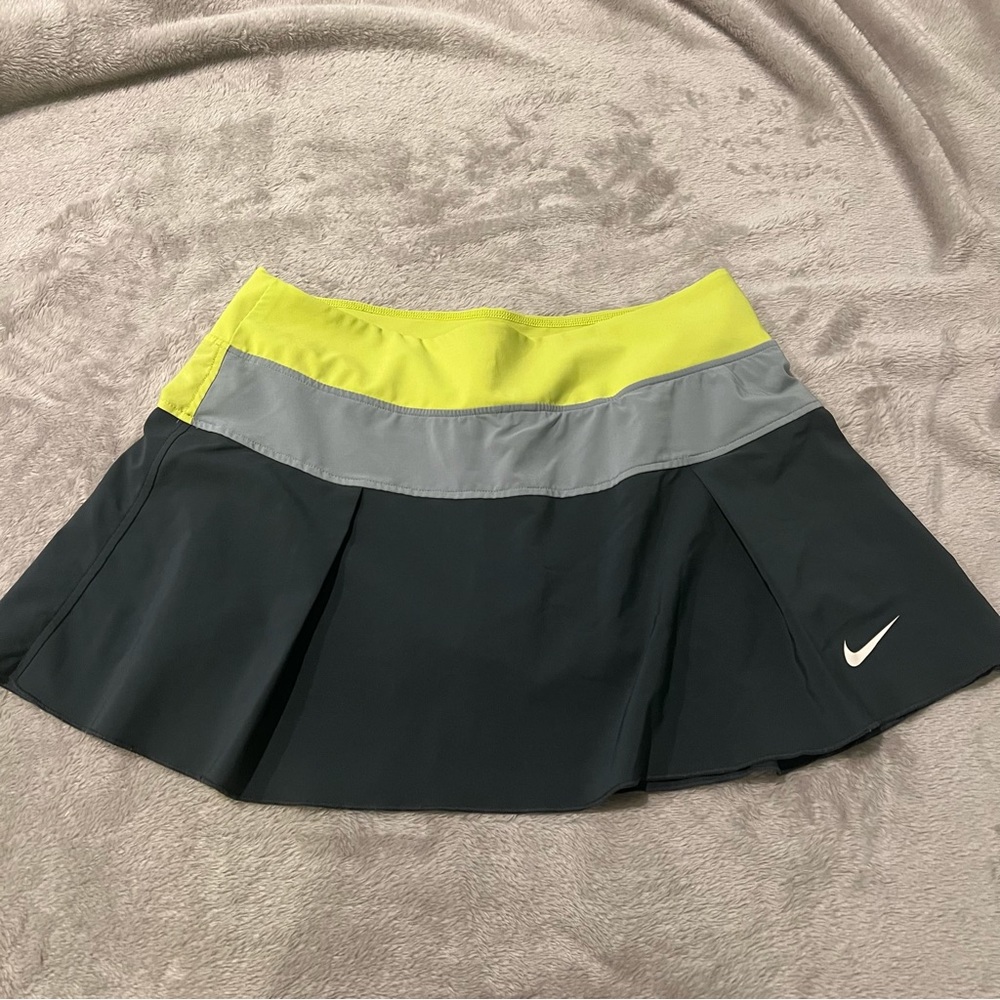 Nike tennis skirt